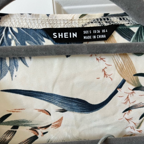 Women's Summer Floral and Print Crop Wrap Top with Shorts Casual Sexy Outfits - Picture 5 of 8